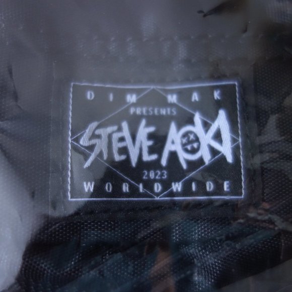 Dim Mak presents Steve Aoki 2023 Worldwide Air Pods Case and iPhone Case *NEW* - Picture 4 of 12